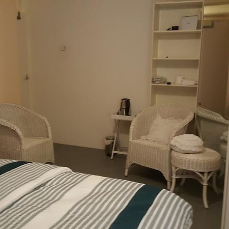Homestay Dutchable Alphen aan den Rijn Esterno foto